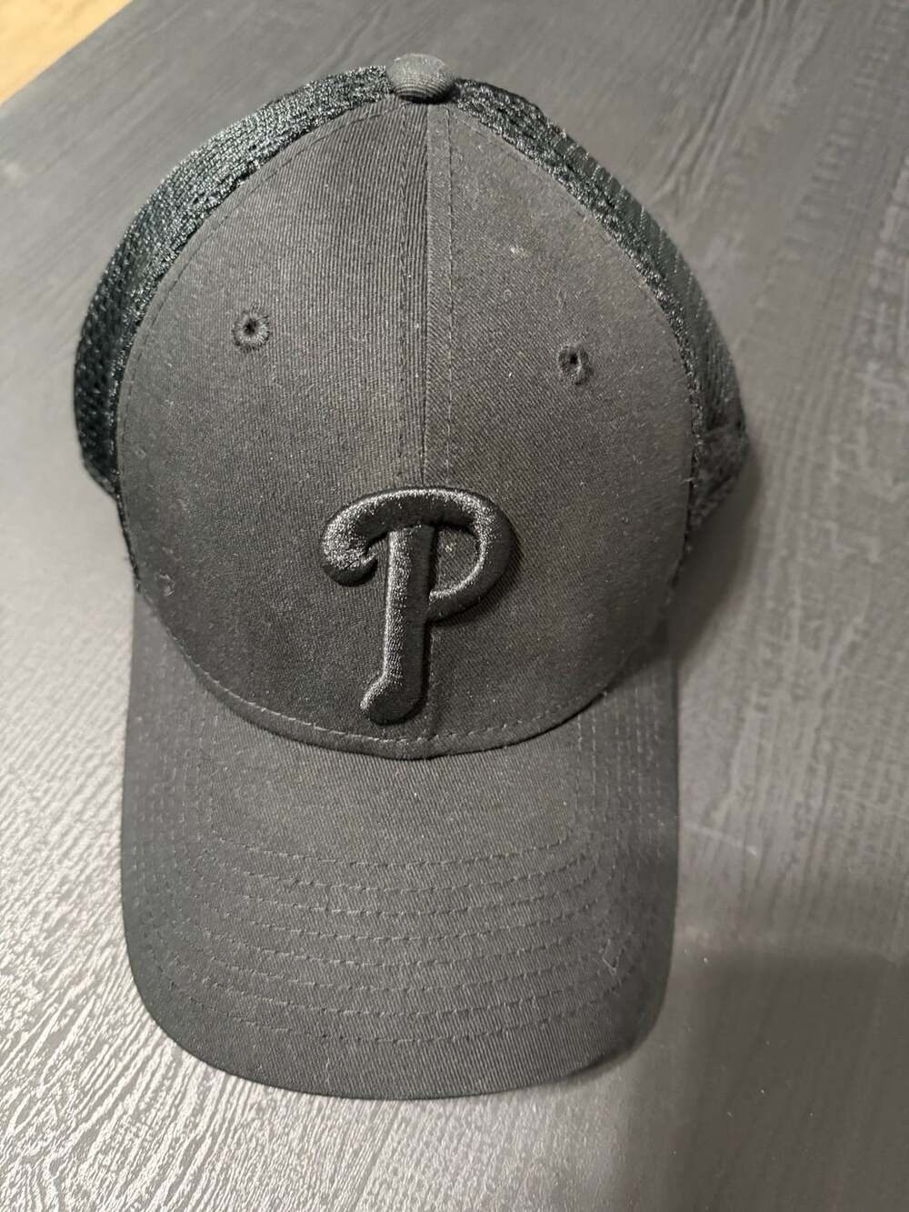 Philadelphia Phillies New Era Hat - Black M/L